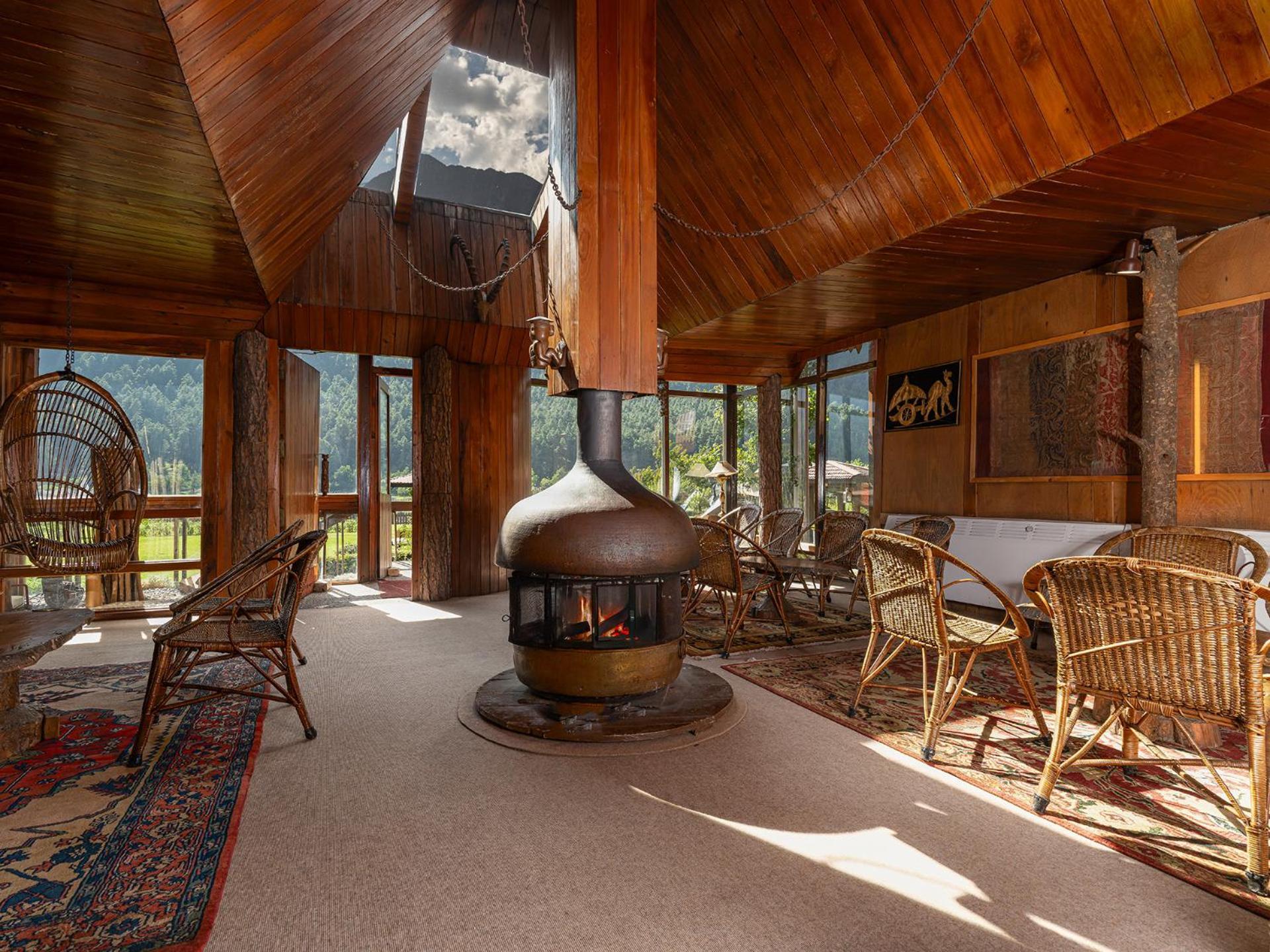 Pahalgam Hotel Bagian luar foto