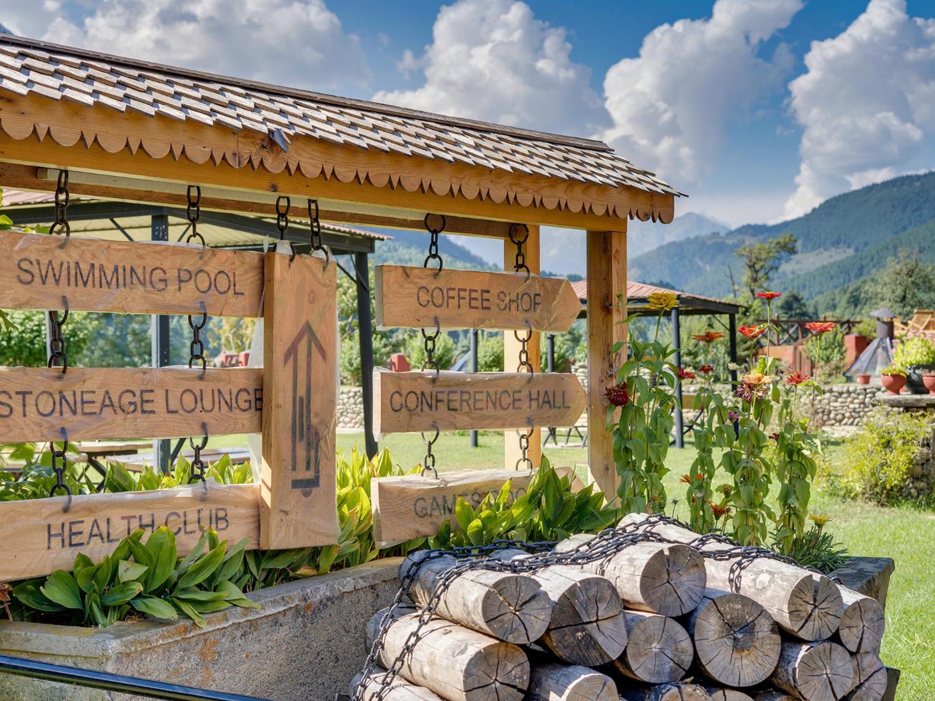 Pahalgam Hotel Bagian luar foto