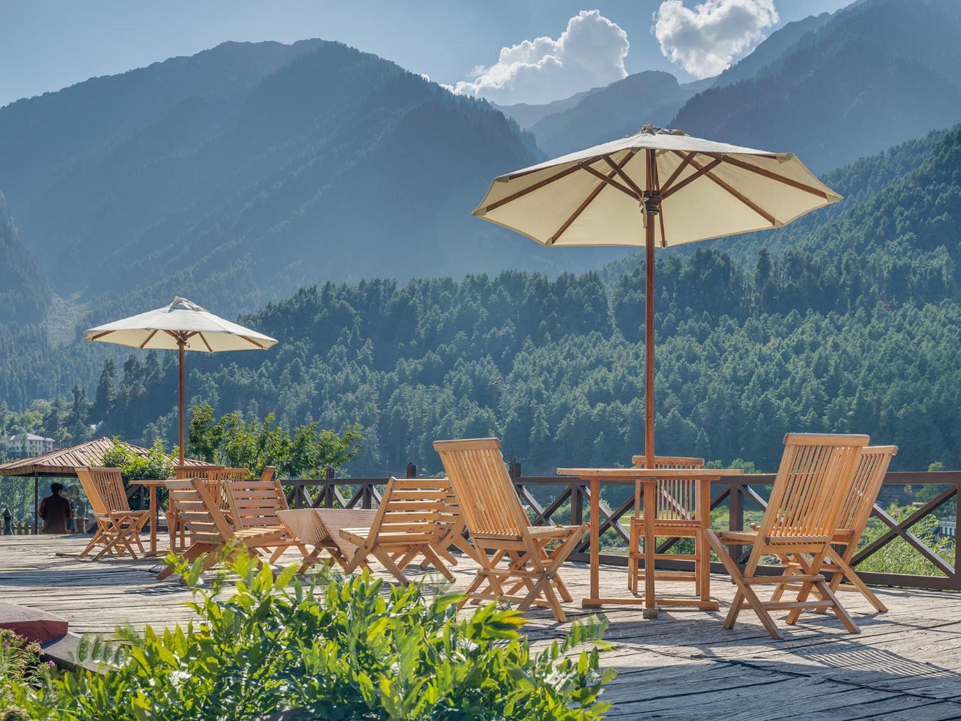 Pahalgam Hotel Bagian luar foto