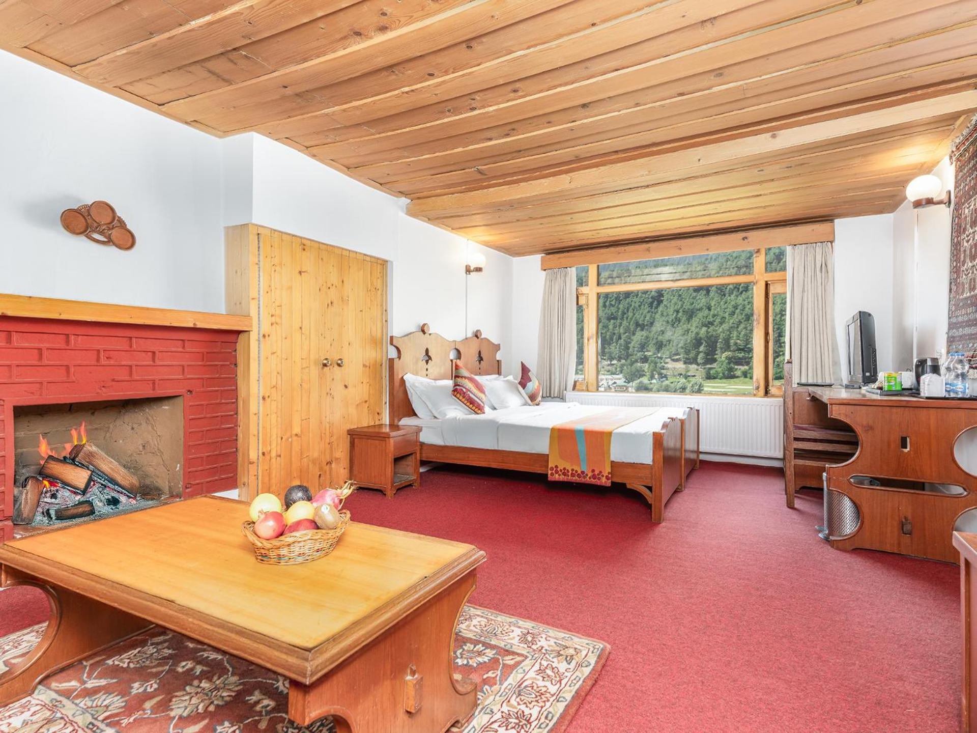 Pahalgam Hotel Bagian luar foto