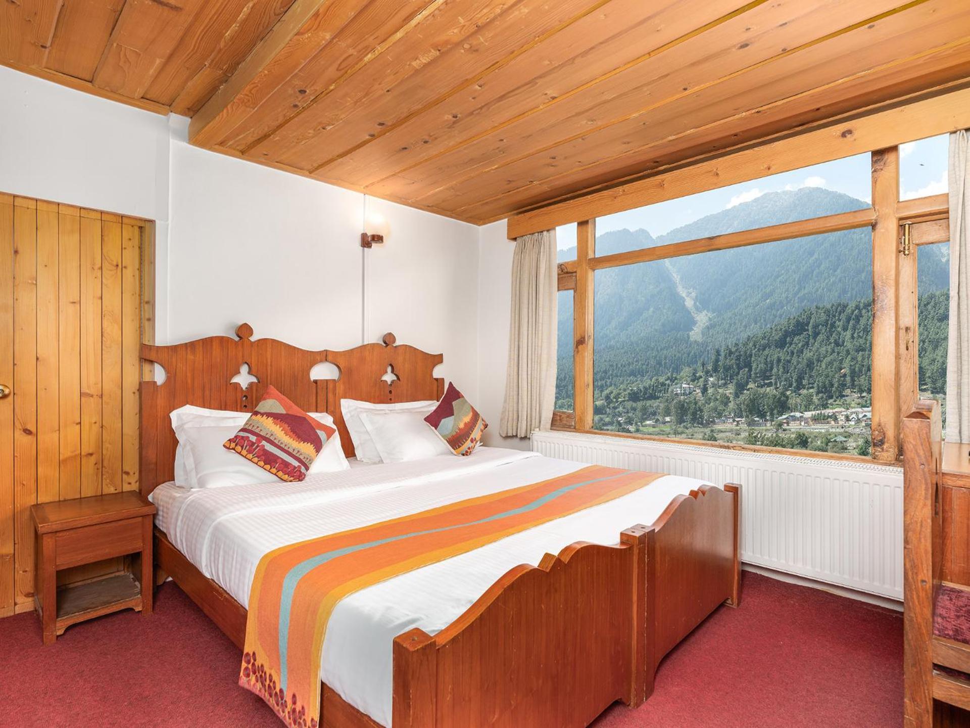 Pahalgam Hotel Bagian luar foto